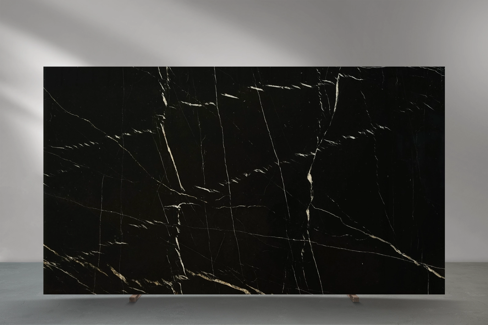 NERO MARQUINA Image